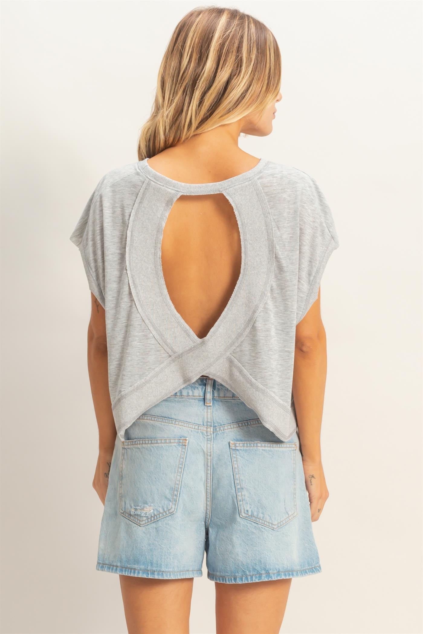 Boxy Crew Neck - Open Back