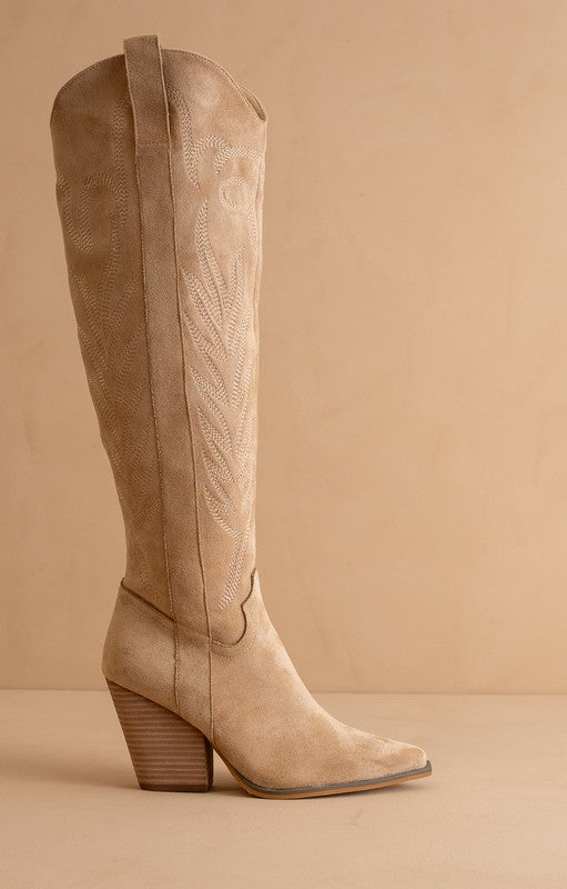 Branco Knee High Boots