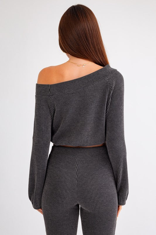 slouchy shoulder top