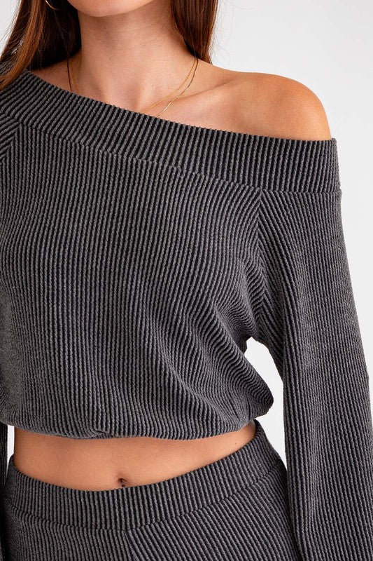 slouchy shoulder top