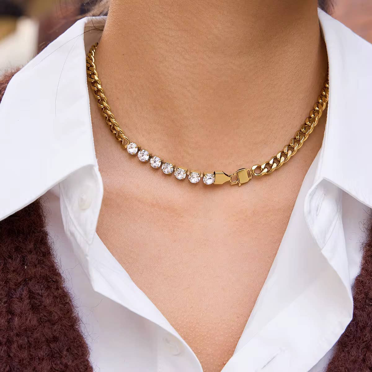 The Signature Curb Necklace Water Resistant