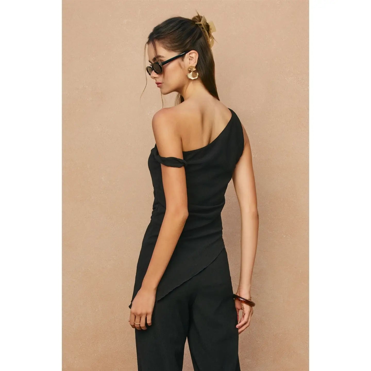 Lilo Stretch One Shoulder