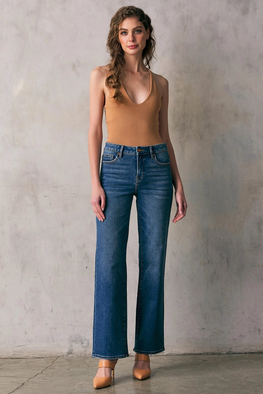 Hallie Classic Straight Leg